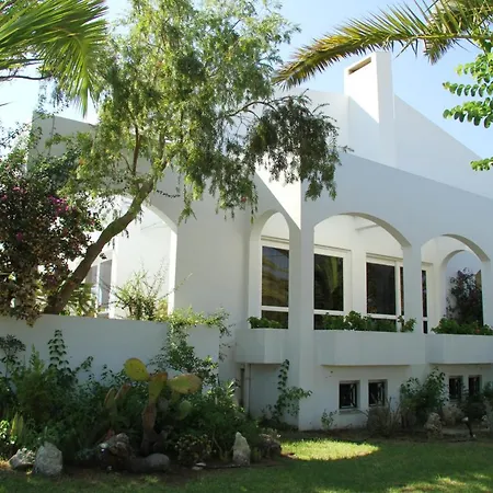 Mantenia Hotell Platanes (Rethymno)