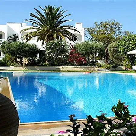 Mantenia Hotell 3*